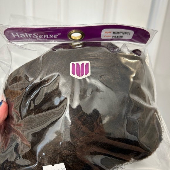 Long Curly Wig w Bangs - Picture 9 of 9